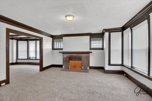 Building Photo - 58/60 Alger - FDR - T