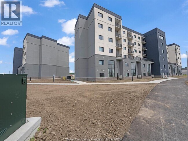 Photo du bâtiment - 7337 Meo Blvd