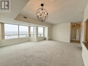 Building Photo - 744 Wonderland Rd S