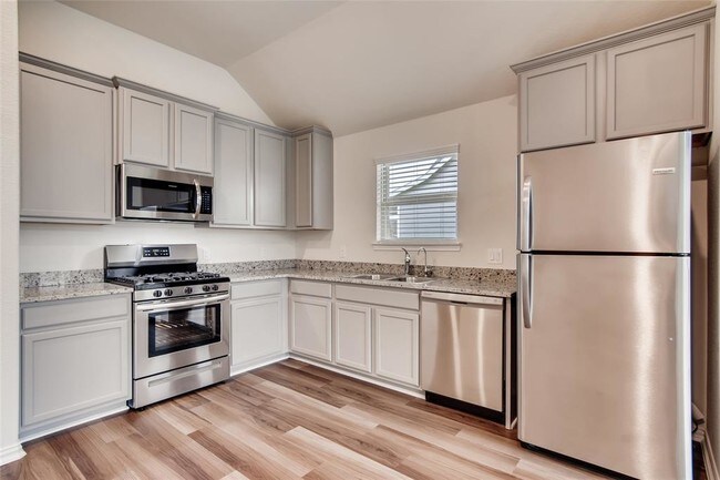 Building Photo - 15723 Crosby Hall Dr