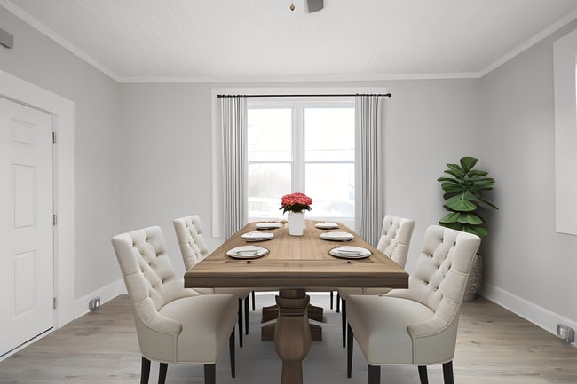 Building Photo - 725 W Poplar St