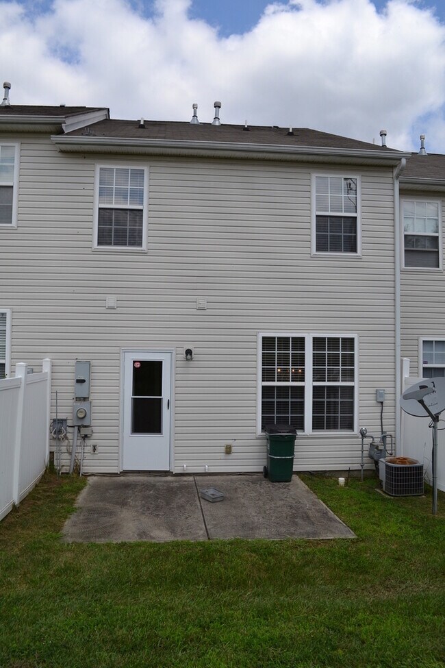 Great Townhome in Abbotts Glen! House Rental in Charlotte, NC