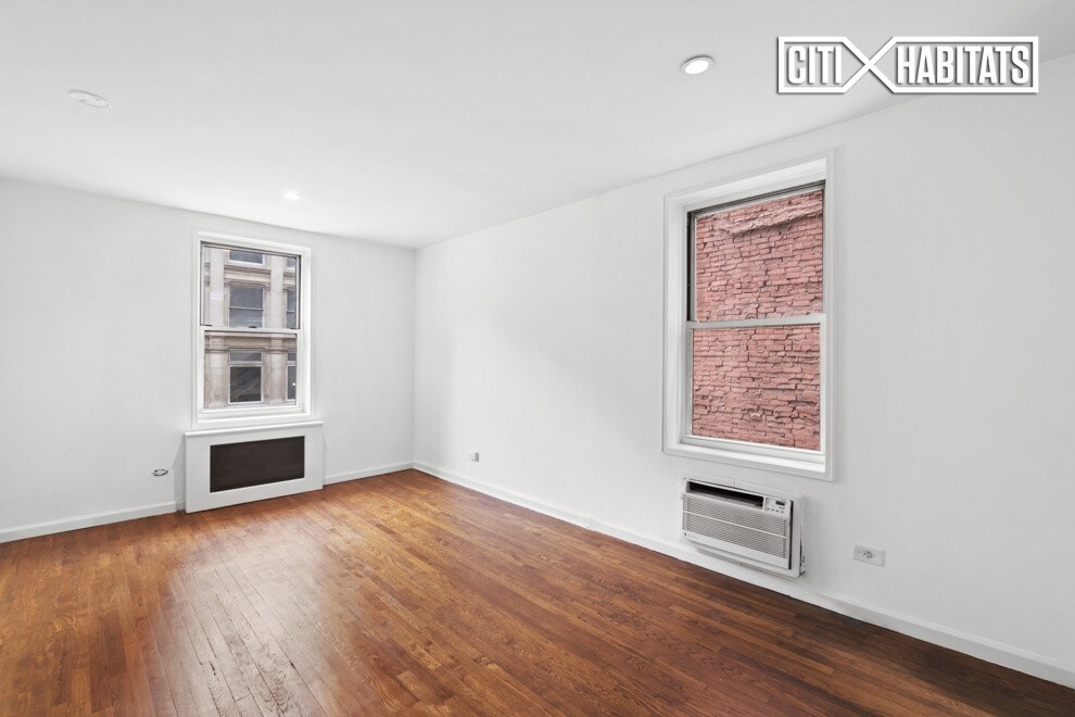 Building Photo - 101 W 23rd St