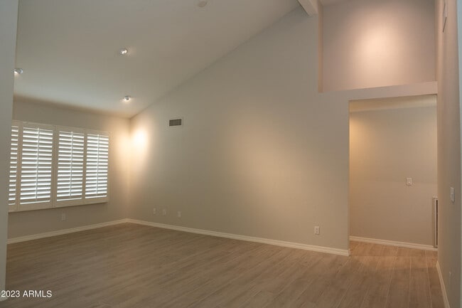 Building Photo - 11105 E Sahuaro Dr
