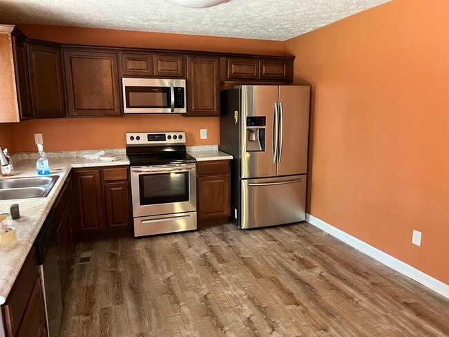 Foto del edificio - 3BR/ 1.5BA, Home in Rocky Hill