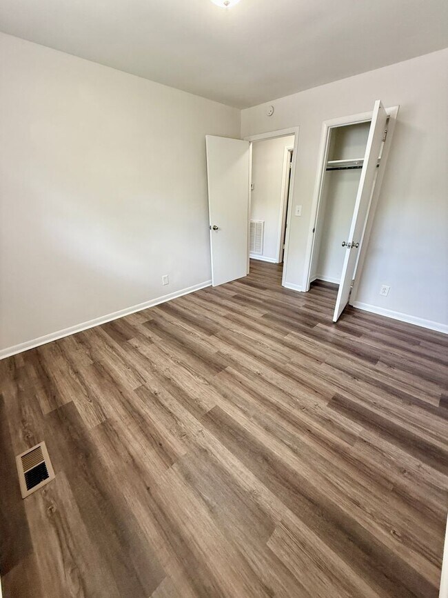 Foto del edificio - East Nashville 2 Bed $1550 Close to Shelby...