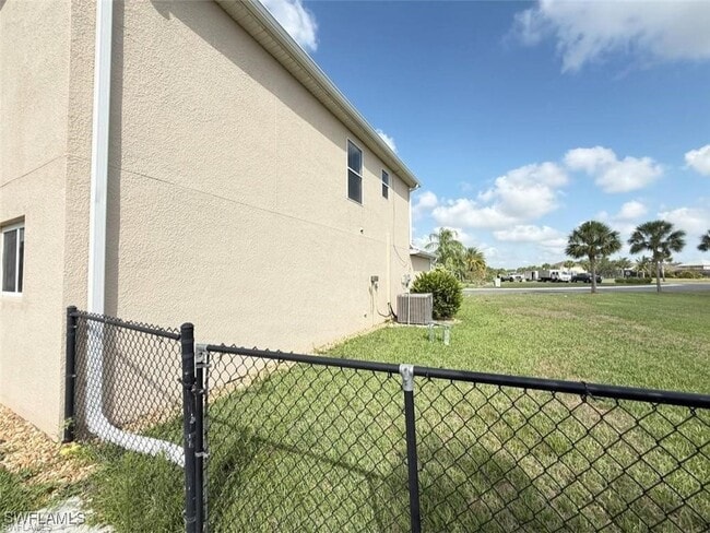 Building Photo - 18168 Horizon View Blvd