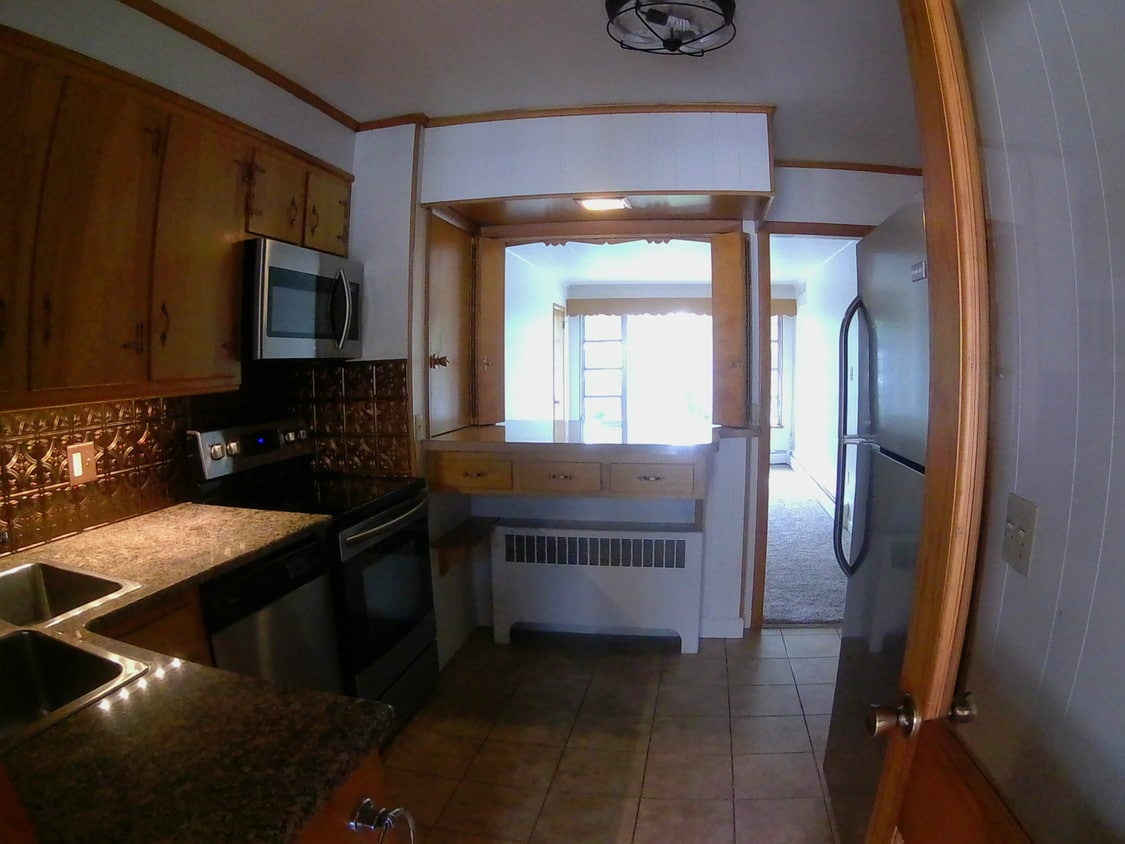 51 Eastman Ave, Lancaster, PA 17603 Apartments in Lancaster, PA