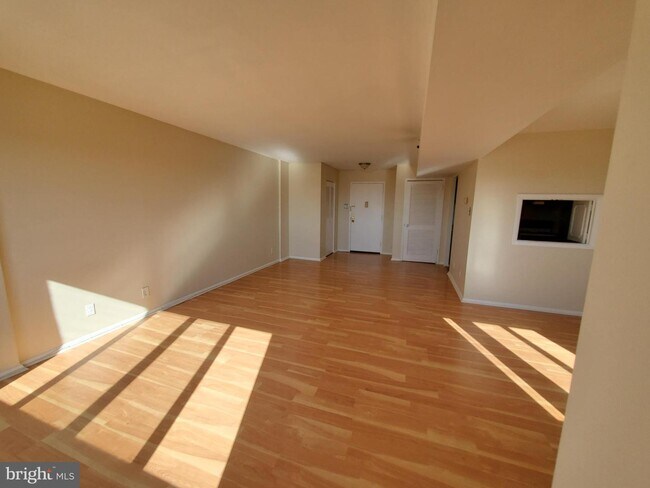 Foto del edificio - 5340 Holmes Run Pkwy