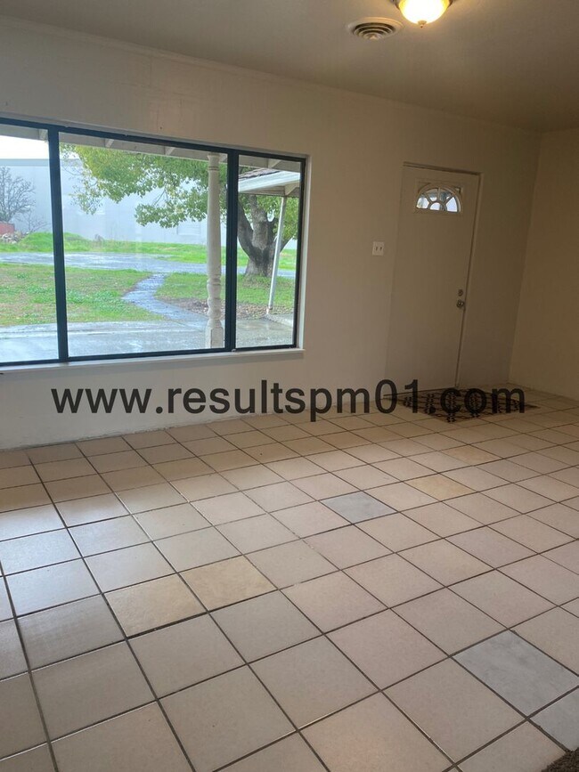 Foto del edificio - Spacious Vacaville Home