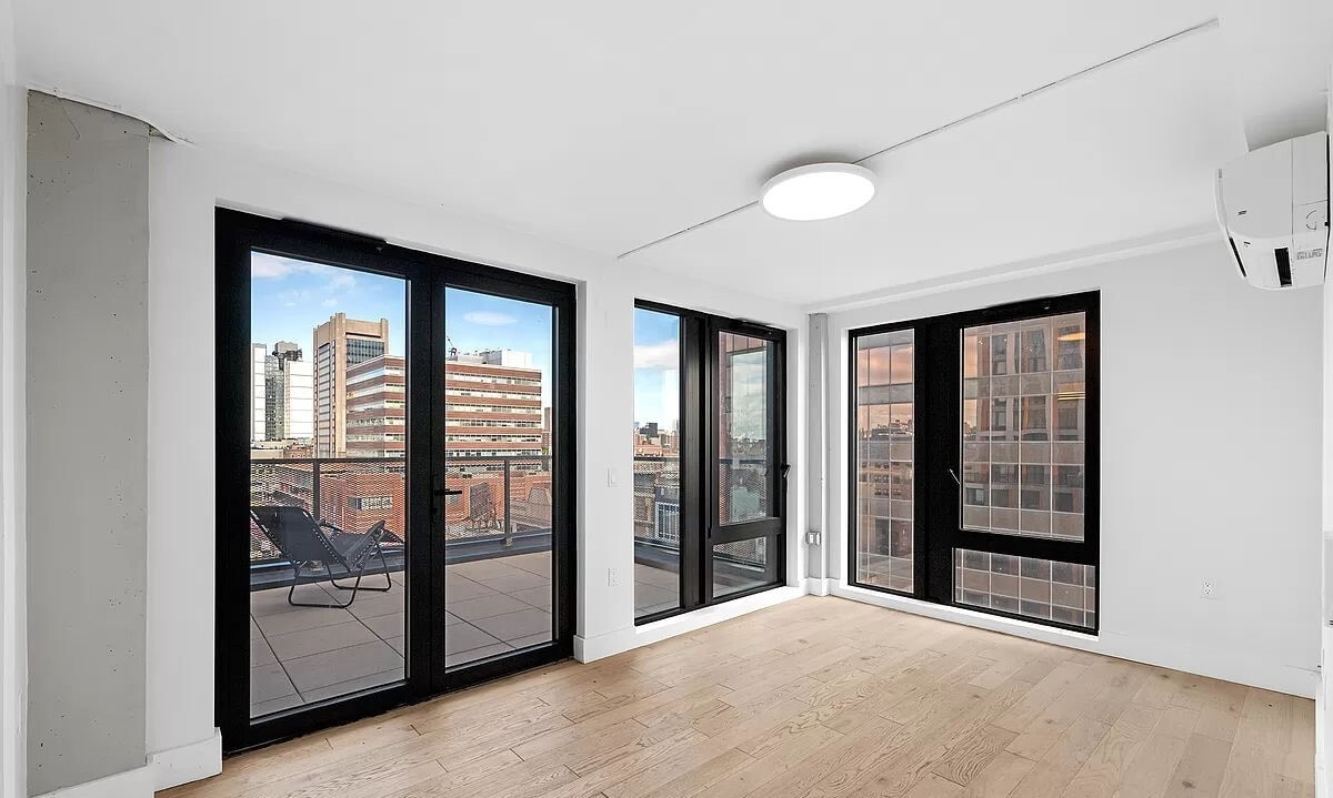 Foto principal - 60 W 125th St