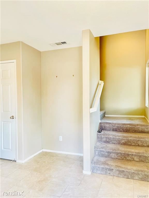 Foto del edificio - 3 br, 3 bath House - 14667 1/2 Sherman Way
