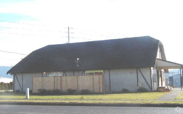 Primary Photo - 2117-2137 Cole St