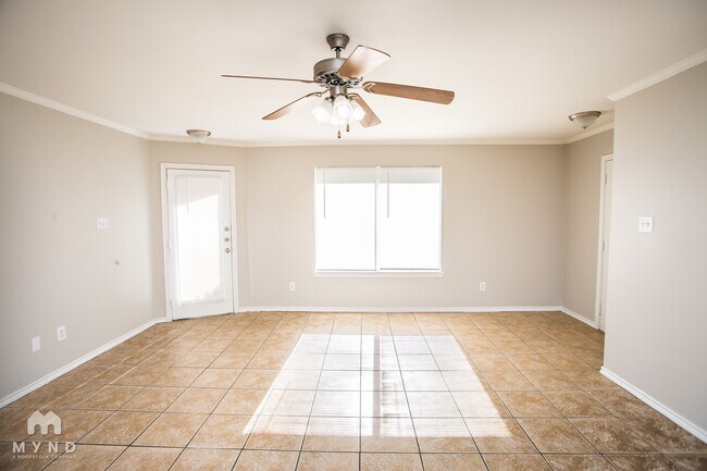 Foto del edificio - 514 N Brentwood Ave