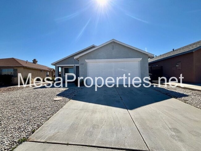 Building Photo - 13539 Merry Oaks St