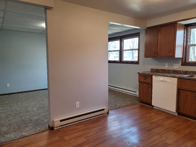 Foto del edificio - 408 2nd Ave NW
