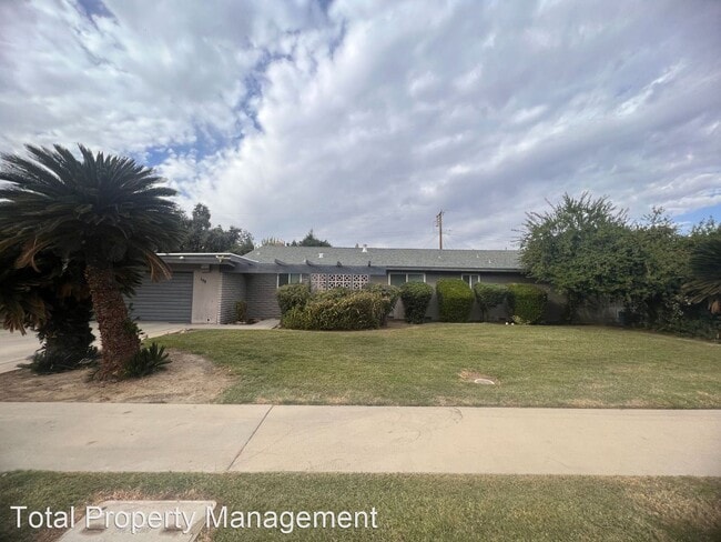 Building Photo - 3 br, 2 bath House - 198 E. Merritt Ave