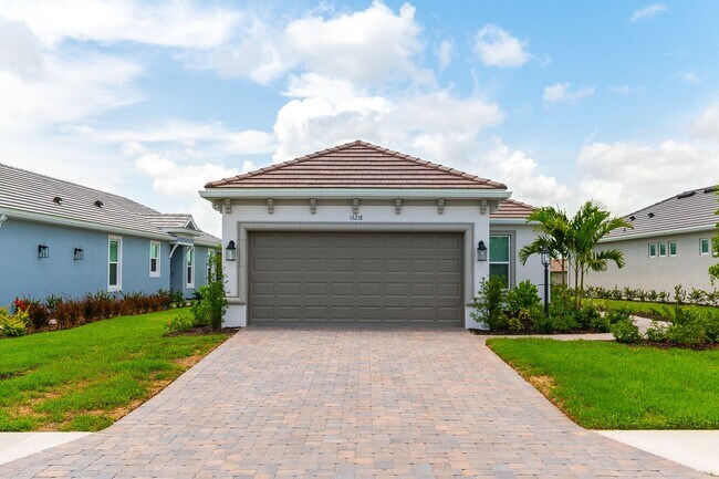 Building Photo - Stunning 2 Bed/2 Bath Home in Esplanade wi...