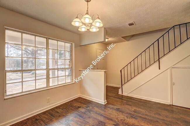 Foto del edificio - 2597 Stratford Ln