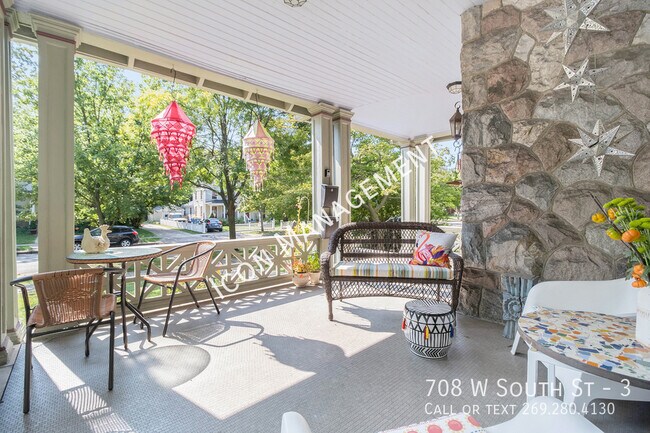 Foto del edificio - 708 W South St