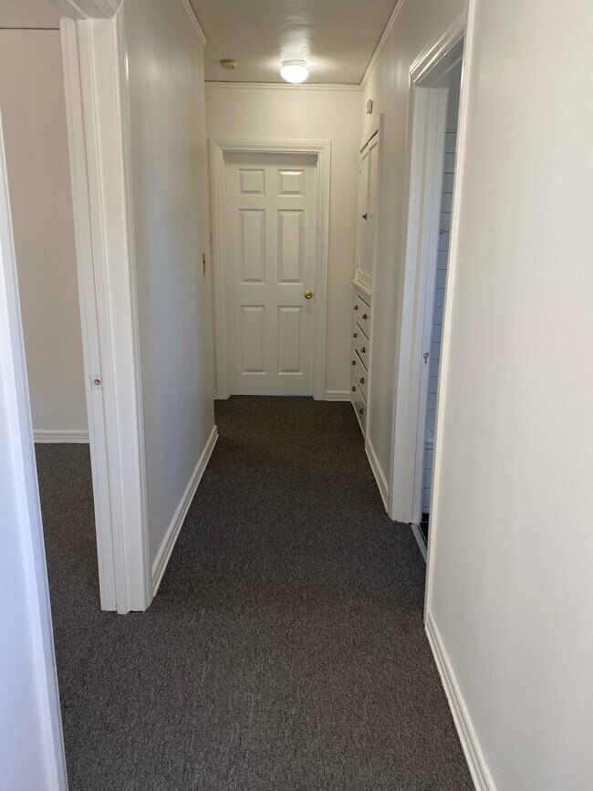 2806 Buckingham Rd, Los Angeles, CA 90016 House for Rent in Los