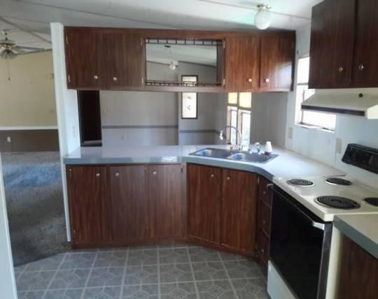 Building Photo - 3 bedroom in Pomona Park FL 32181