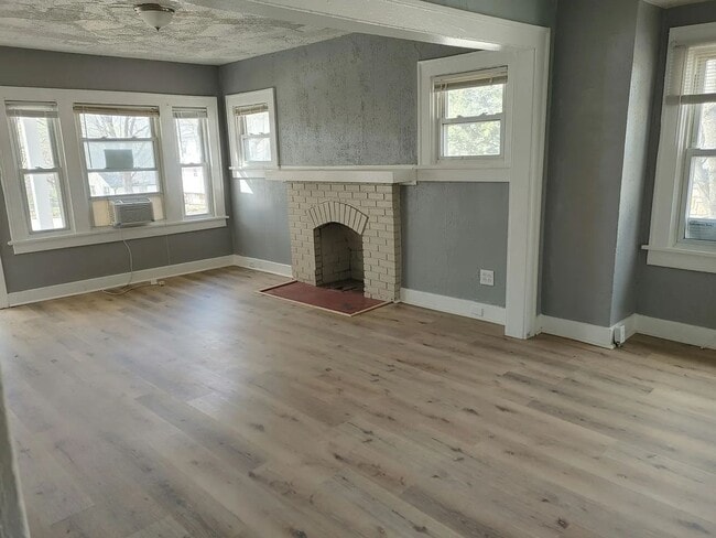 Foto del edificio - 5401 Highland Ave
