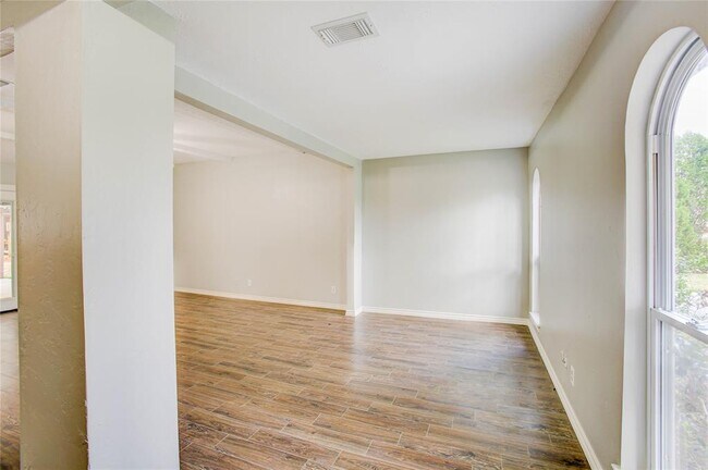 Foto del edificio - 20607 Nannette Ln