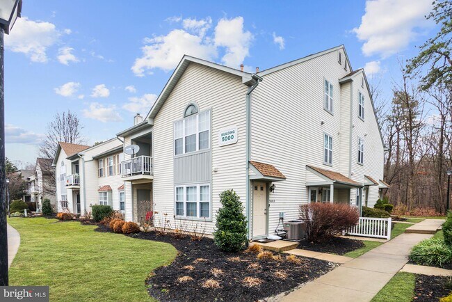 Foto del edificio - 5006B Albridge Way