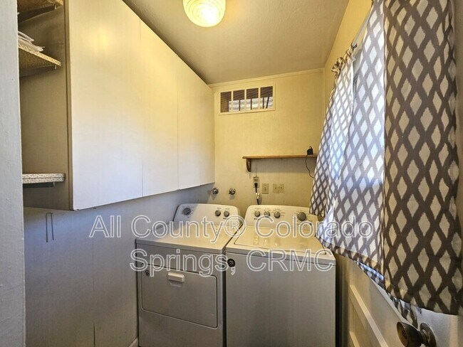 Foto del edificio - 3036 Garland Terrace