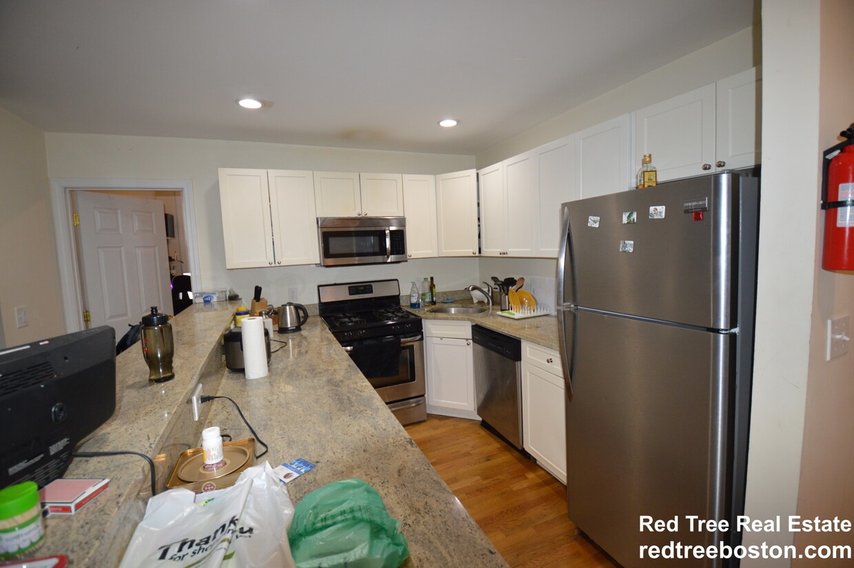 Photo - 66 Egmont St. Unit 6