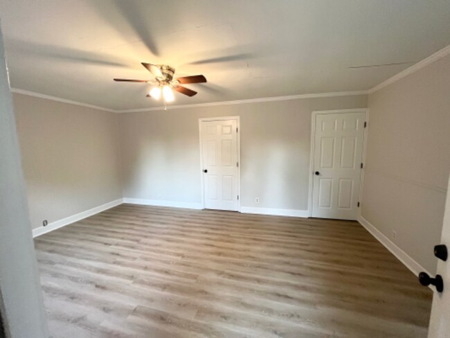 Foto del edificio - 1624 Golf Club Ln