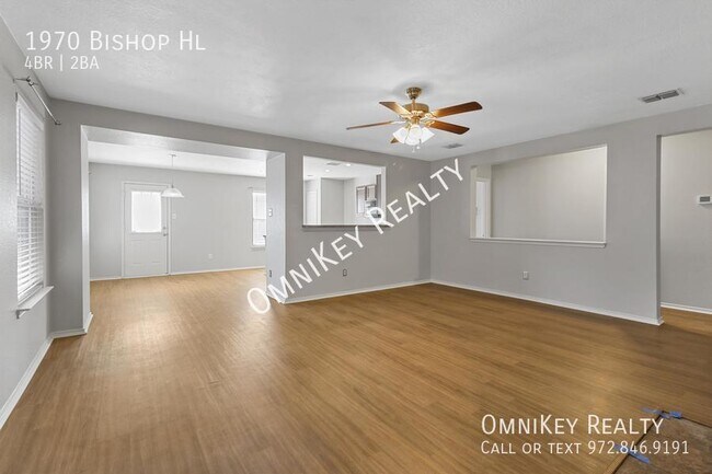 Photo - 1970 Bishop Hill House