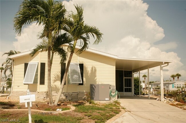 Foto del edificio - 17861 Stevens Blvd