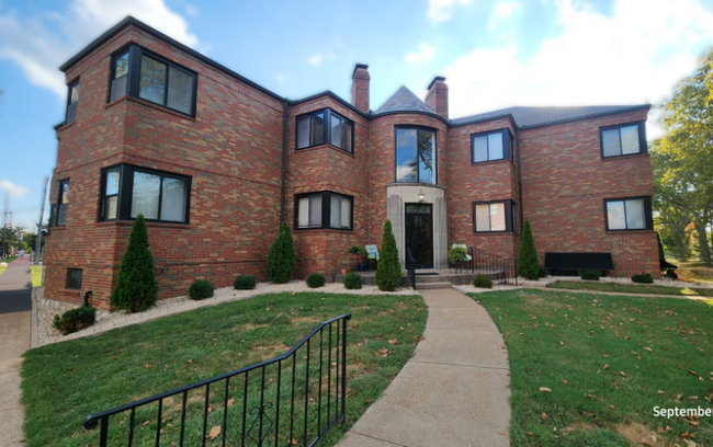 Building Photo - 6202 Nottingham Ave