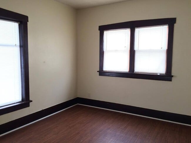 Foto del edificio - 1134 Williston Ave