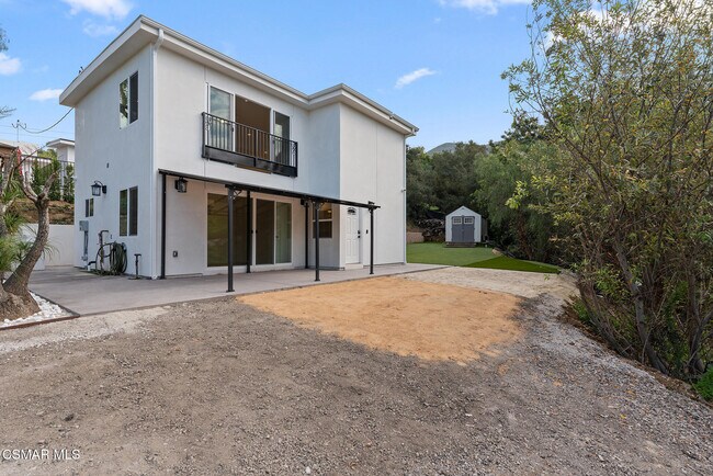 Foto del edificio - 265 McKnight Rd