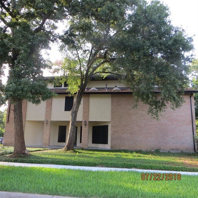 Foto del edificio - 930 Hackberry St
