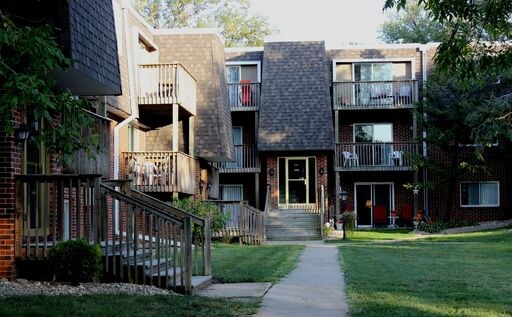 Building Photo - 1129 Lantern Sq