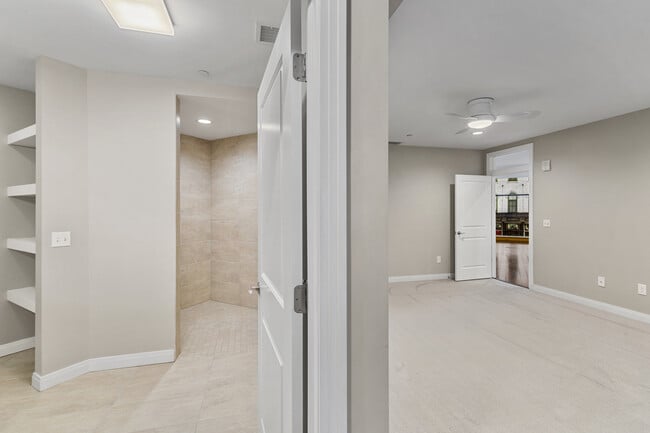 Peregrine 100-202 view of bathroom and bedroom - Peregrine 100