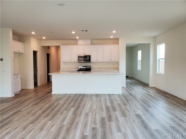 Foto del edificio - 7564 Bronco Rdg