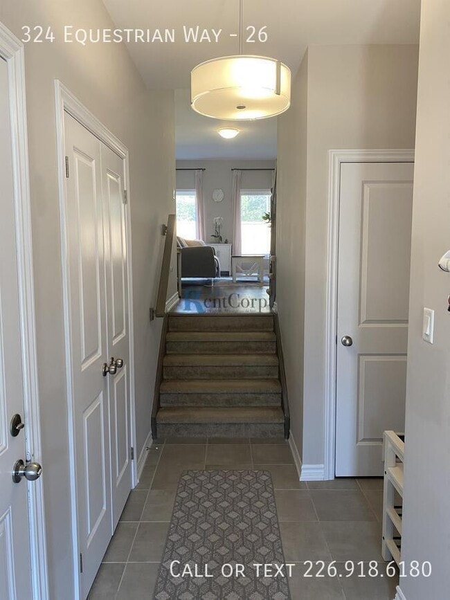 Building Photo - 324 Equestrian Way