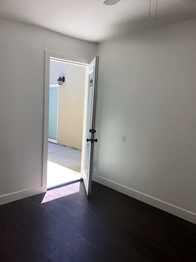 Building Photo - 3561 Luna Ave