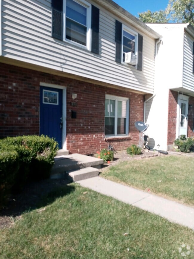 Building Photo - 290 Hedgewood Ct