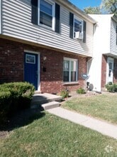 Building Photo - 290 Hedgewood Ct