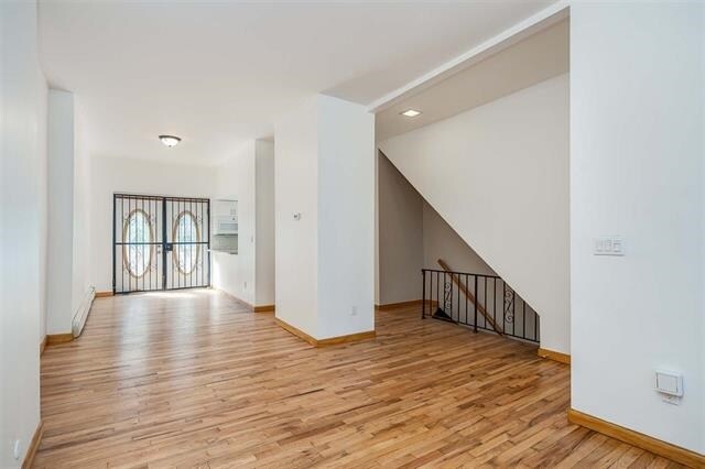 Building Photo - 545 Bramhall Ave