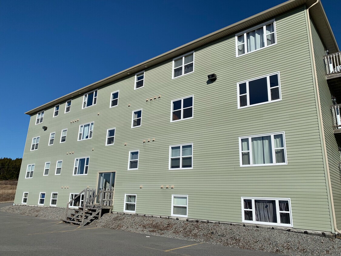 Building Photo - 131 Inverness Pl