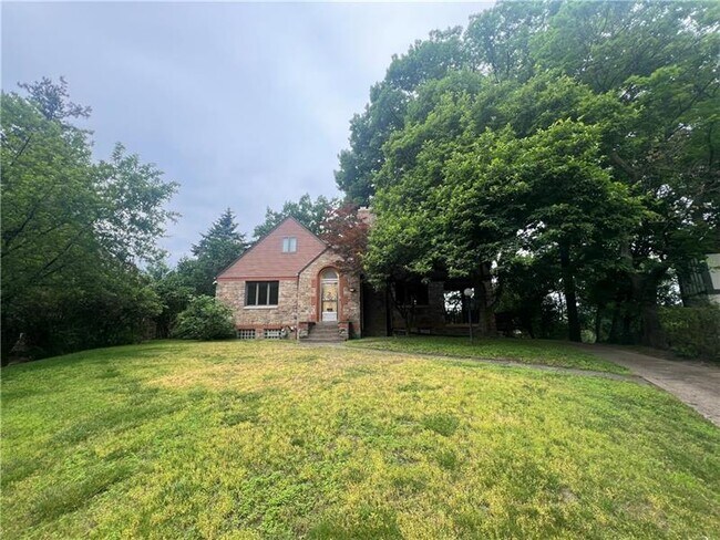 Foto del edificio - 127 Westland Dr