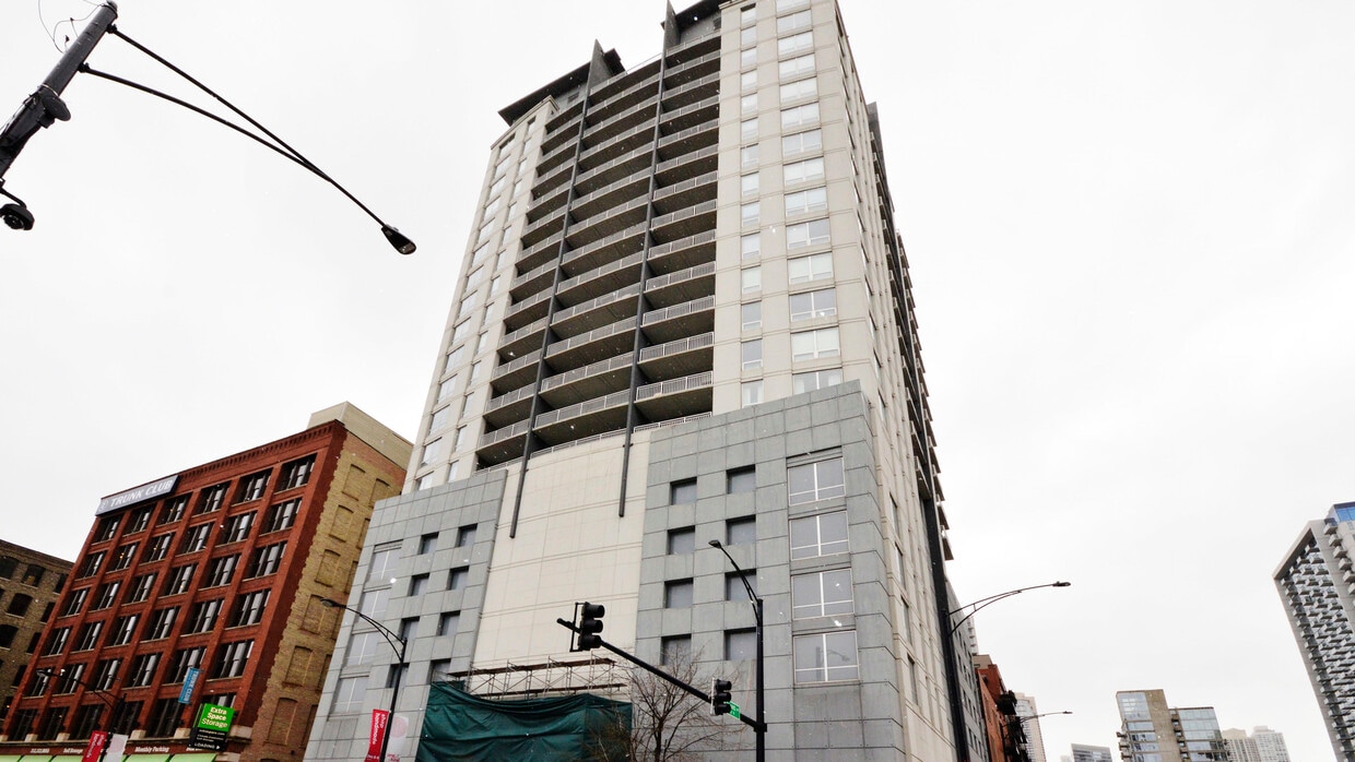 Primary Photo - 330 W Grand Ave