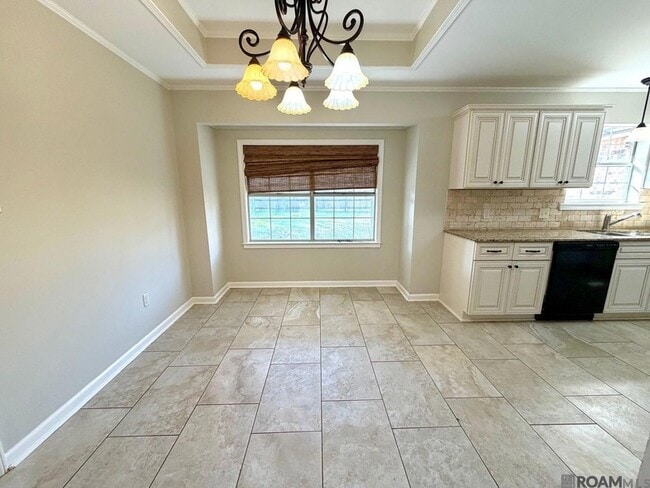 Building Photo - 18277 Autumn View Dr